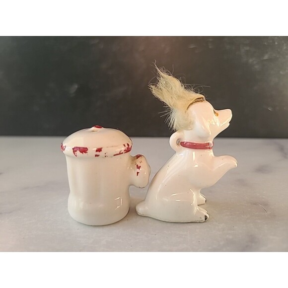 Dog And Fire Hydrant Salt And Pepper Shakers, Vintage READ - Picture 4 of 10